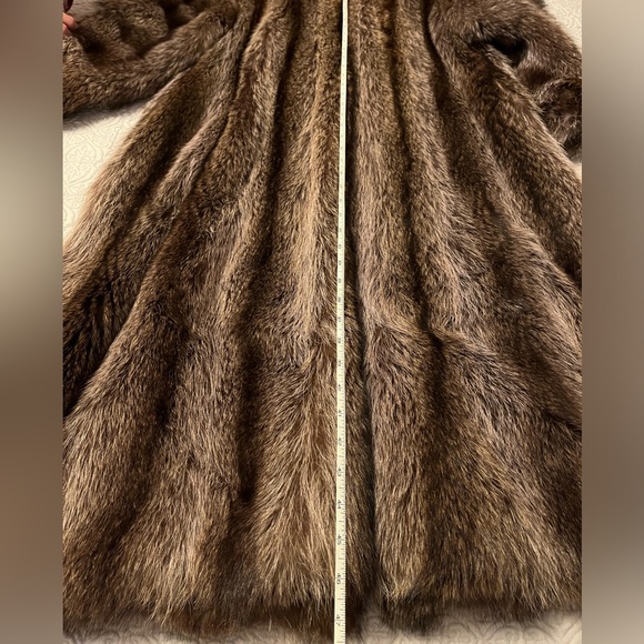 Women’s Brown Fur Coat - Picture 4 of 10